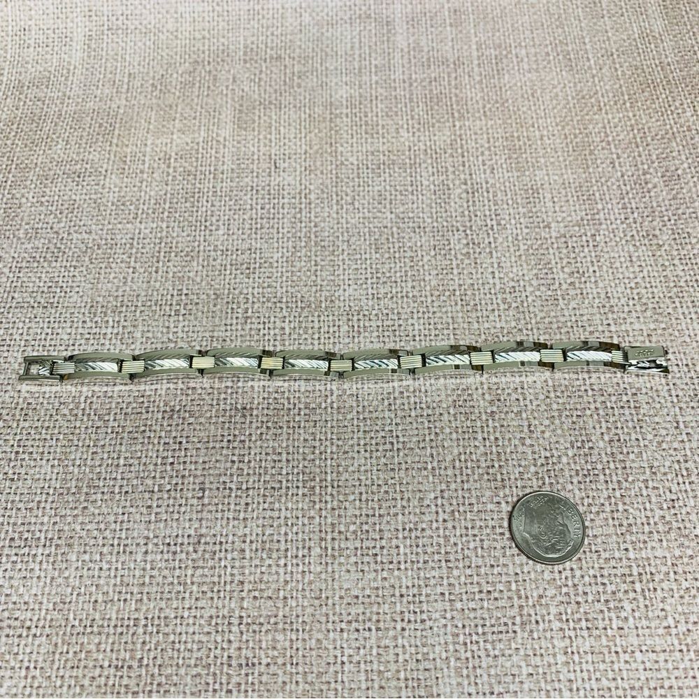 Sharp Silver Etched Cut Bracelet‎